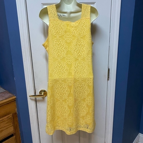 Cato yellow A-line Scoop Neck Keyhole Embellishment￼ Spring Sleeveless Dress - Picture 6 of 10